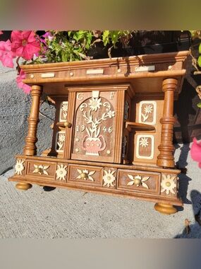 Vintage 1946 Carved Wooden Mini Cabinet/Trinket Box with Cream Floral Appliques